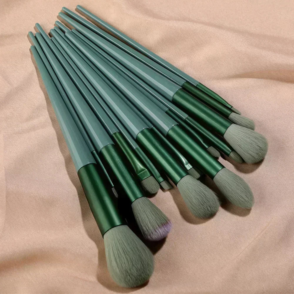 13Pcs Makeup Brush Set - QayyoomLux